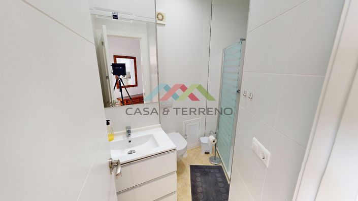 Image No.11-Studio for sale
