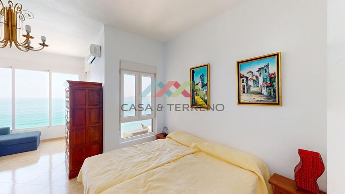 Image No.4-Studio for sale