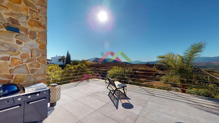 Image No.18-4 Bed Villa for sale