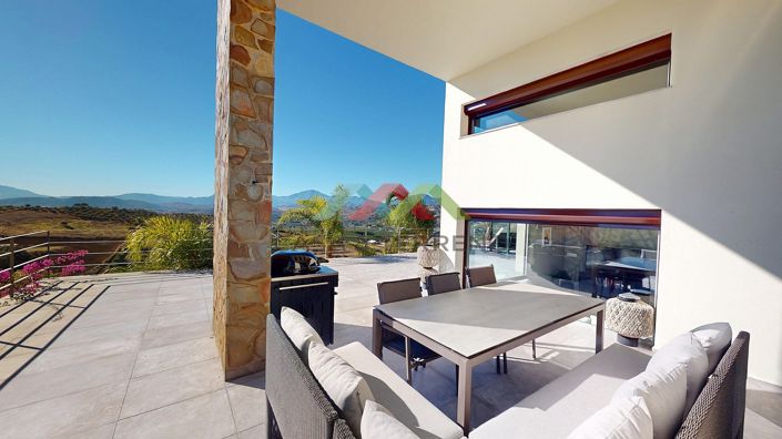 Image No.19-4 Bed Villa for sale
