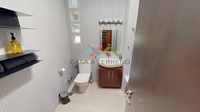 Image No.42-4 Bed Villa for sale