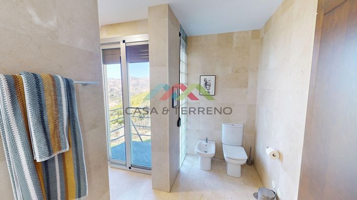 Image No.49-4 Bed Villa for sale