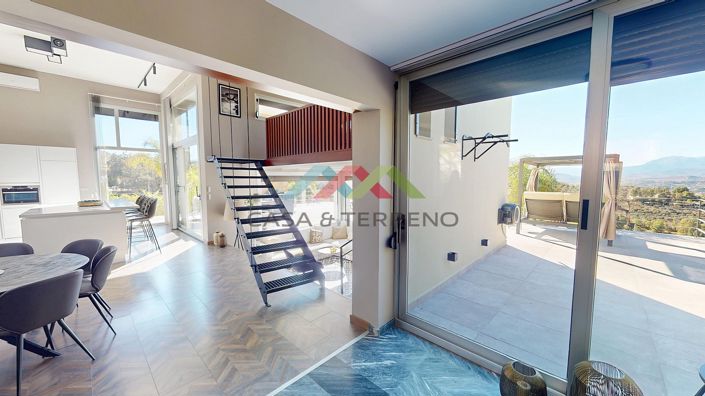 Image No.9-4 Bed Villa for sale