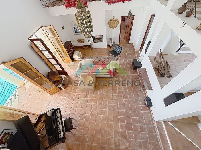 Image No.27-8 Bed Villa for sale