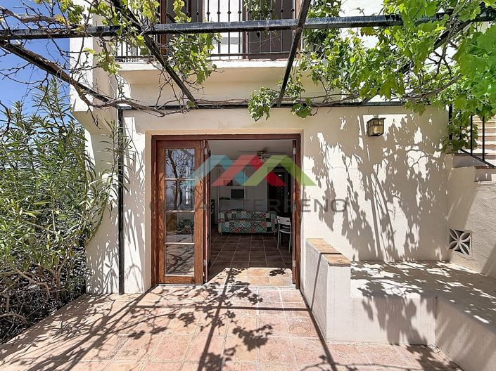 Image No.31-8 Bed Villa for sale