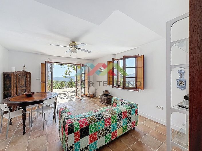 Image No.35-8 Bed Villa for sale