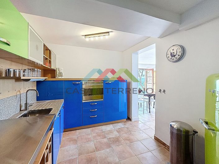 Image No.38-8 Bed Villa for sale