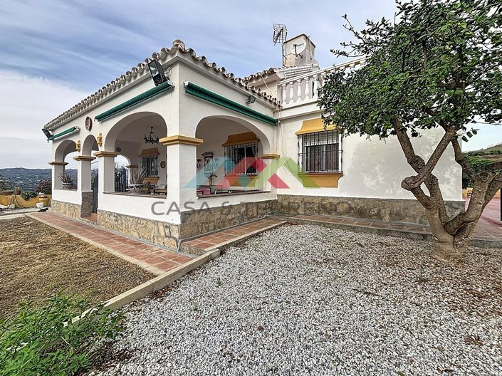 Image No.2-Villa de 4 chambres à vendre à Vélez-Málaga