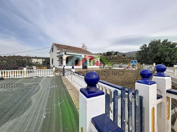 Image No.3-Villa de 4 chambres à vendre à Vélez-Málaga