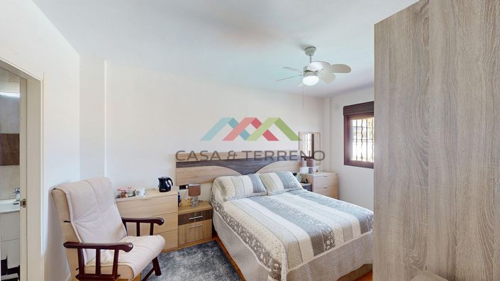 Image No.10-3 Bed Townhouse for sale