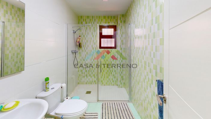 Image No.18-3 Bed Townhouse for sale
