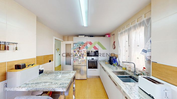 Image No.22-3 Bed Townhouse for sale