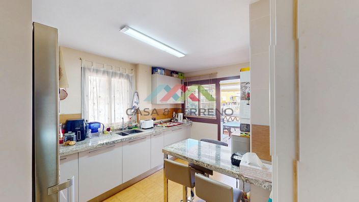 Image No.23-3 Bed Townhouse for sale
