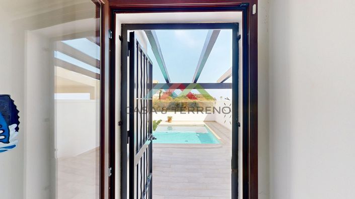 Image No.34-3 Bed Townhouse for sale