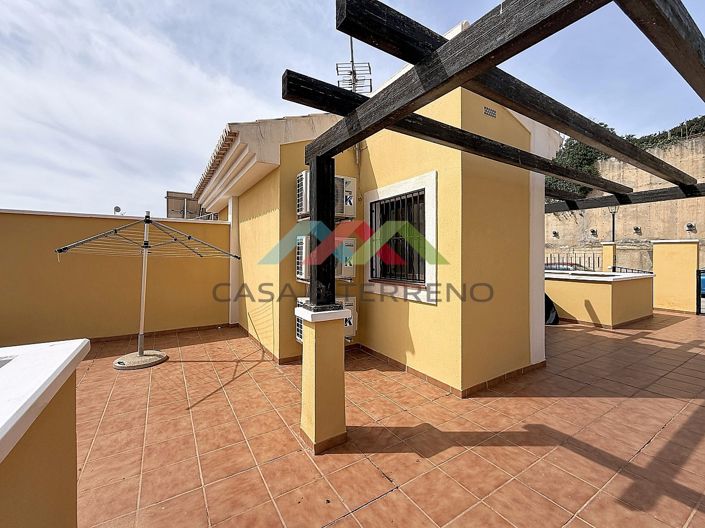 Image No.37-3 Bed Townhouse for sale