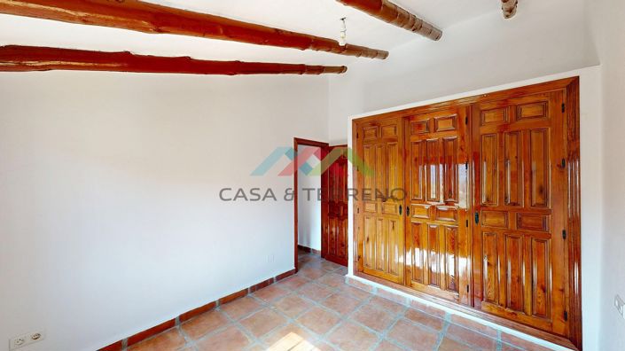 Image No.28-3 Bed Villa for sale