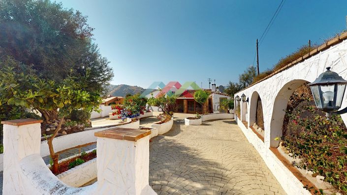 Image No.3-3 Bed Villa for sale