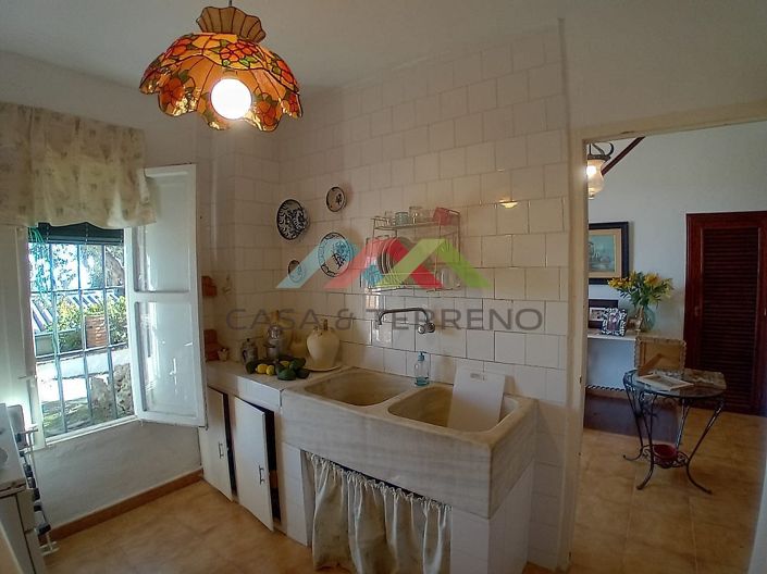 Image No.10-5 Bed Country House for sale