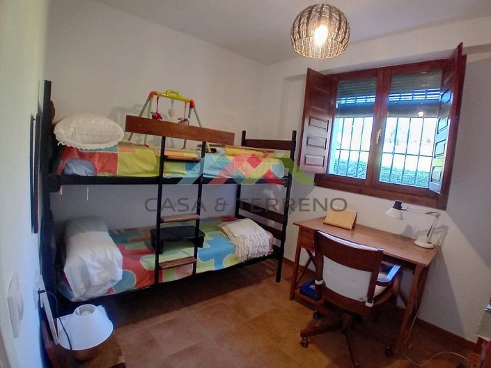 Image No.15-5 Bed Country House for sale