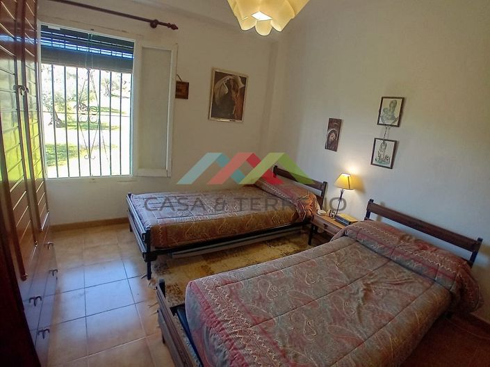 Image No.18-5 Bed Country House for sale