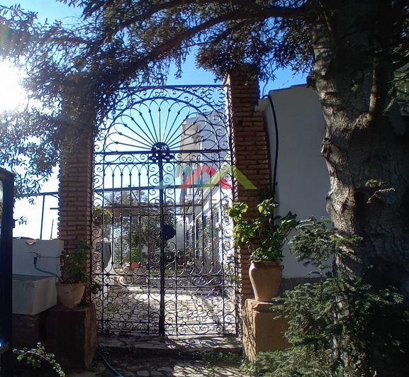 Image No.2-5 Bed Country House for sale