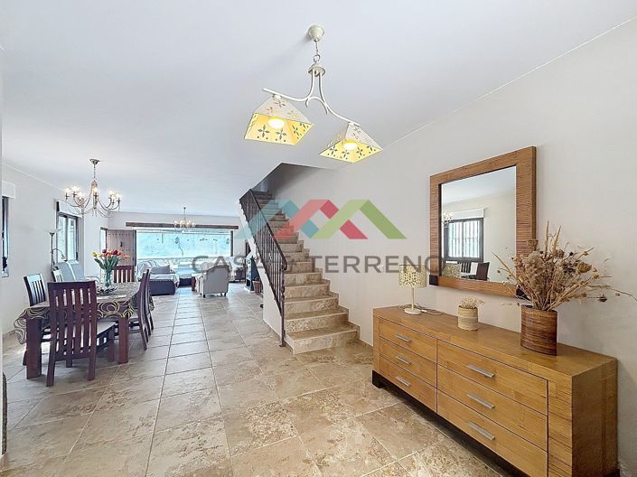 Image No.2-3 Bed Townhouse for sale