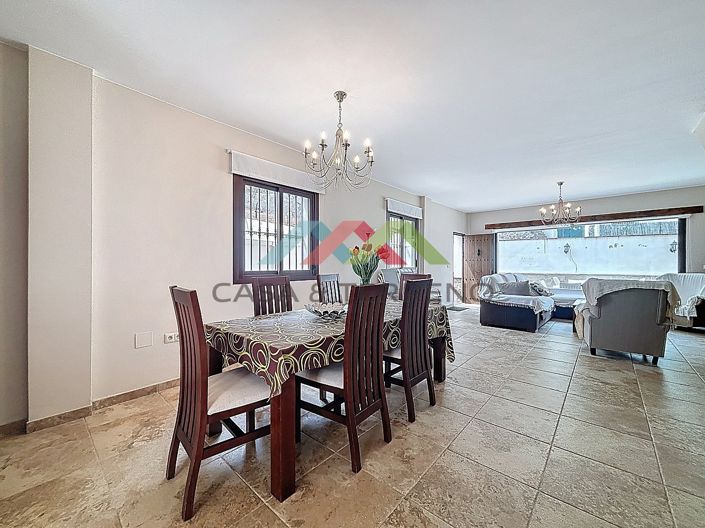 Image No.3-3 Bed Townhouse for sale