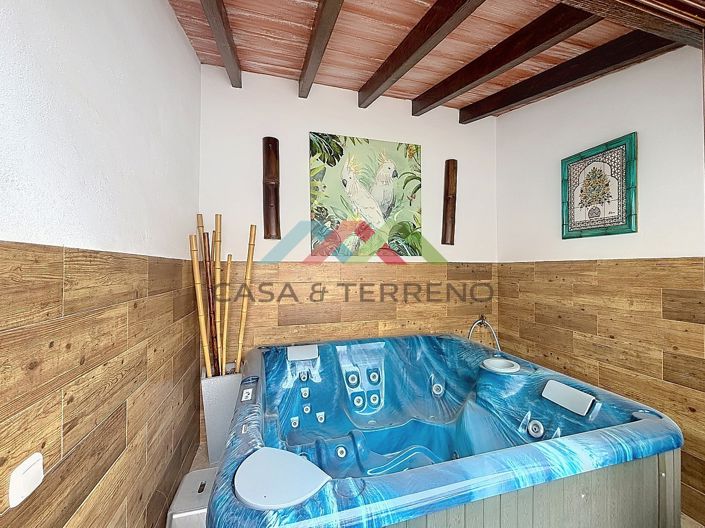 Image No.33-3 Bed Townhouse for sale