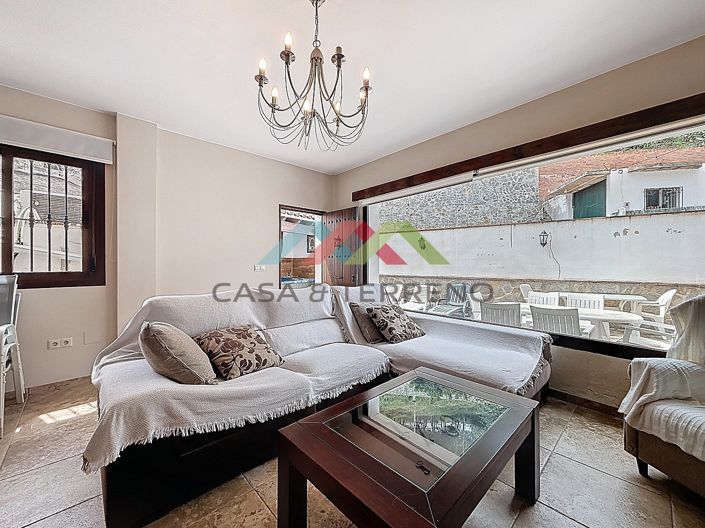 Image No.4-3 Bed Townhouse for sale