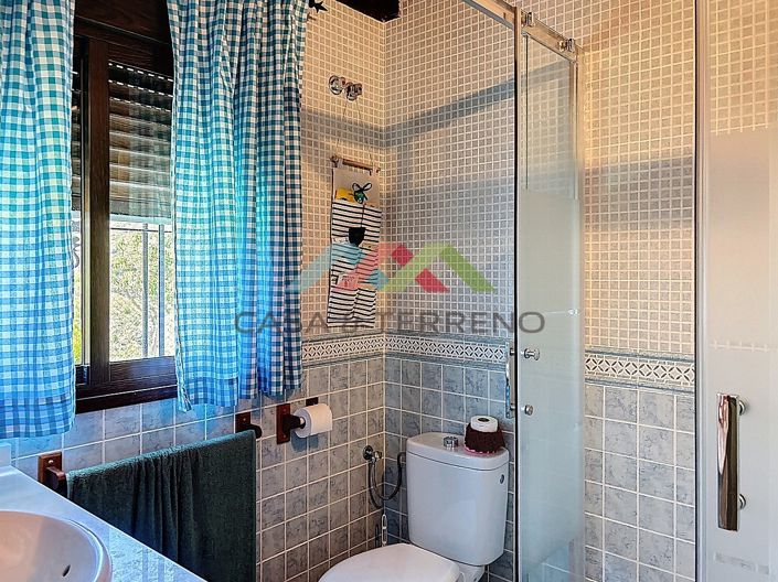 Image No.11-1 Bed Country House for sale