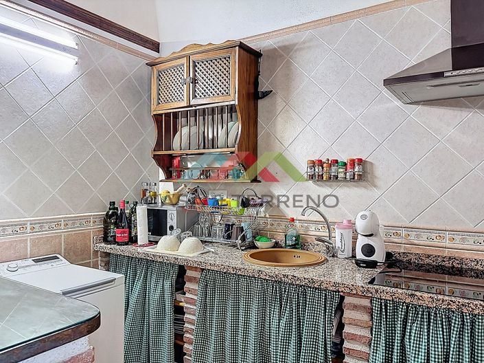 Image No.9-1 Bed Country House for sale
