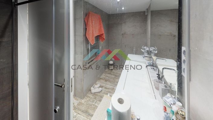 Image No.30-3 Bed Duplex for sale