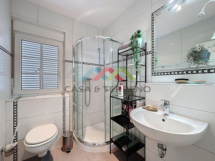 Image No.19-6 Bed Villa for sale