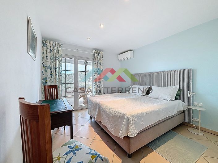 Image No.20-6 Bed Villa for sale