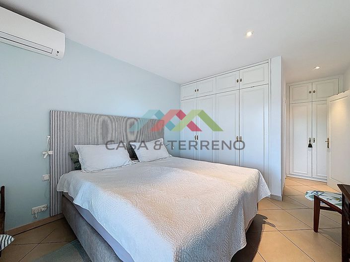 Image No.21-6 Bed Villa for sale