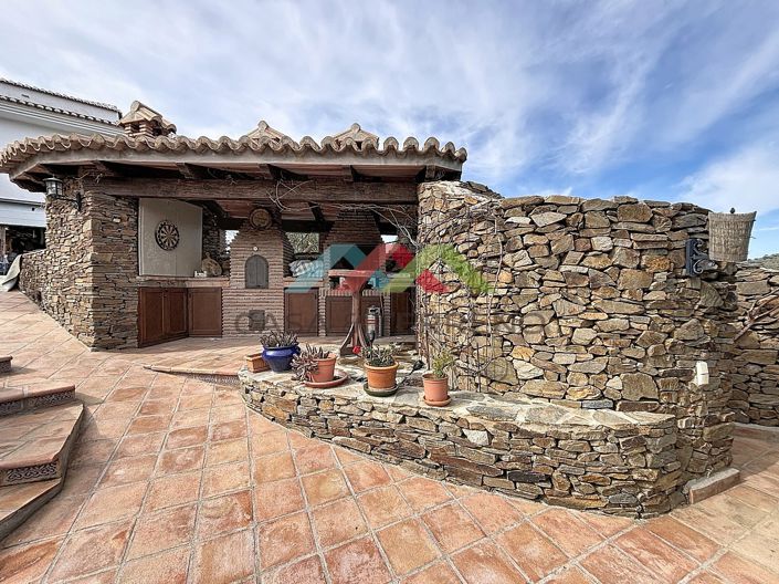 Image No.37-6 Bed Villa for sale