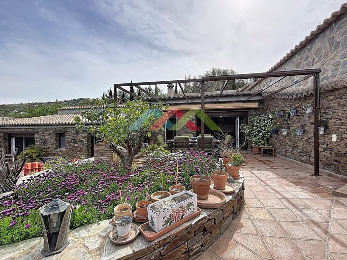 Image No.40-6 Bed Villa for sale