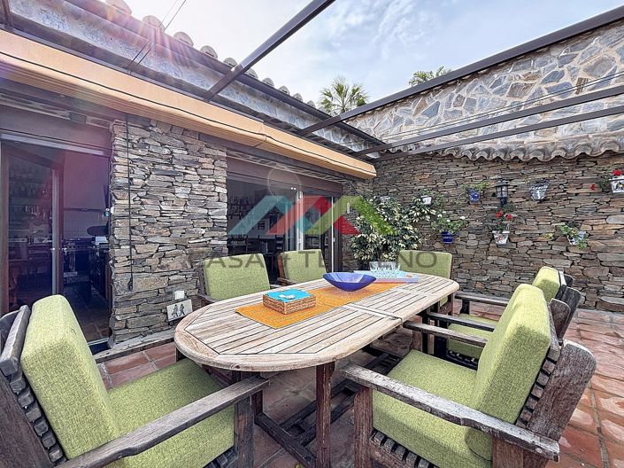 Image No.42-6 Bed Villa for sale