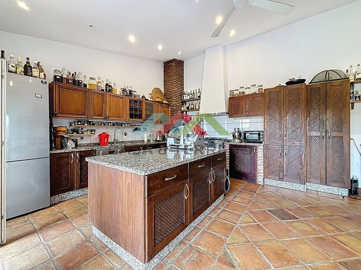 Image No.44-6 Bed Villa for sale