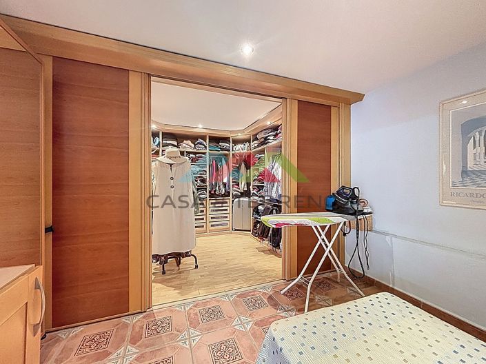 Image No.38-4 Bed Villa for sale