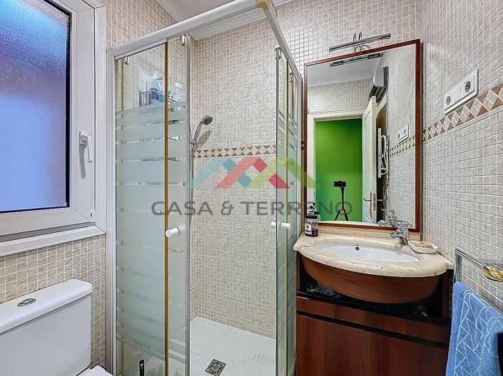 Image No.18-3 Bed Villa for sale