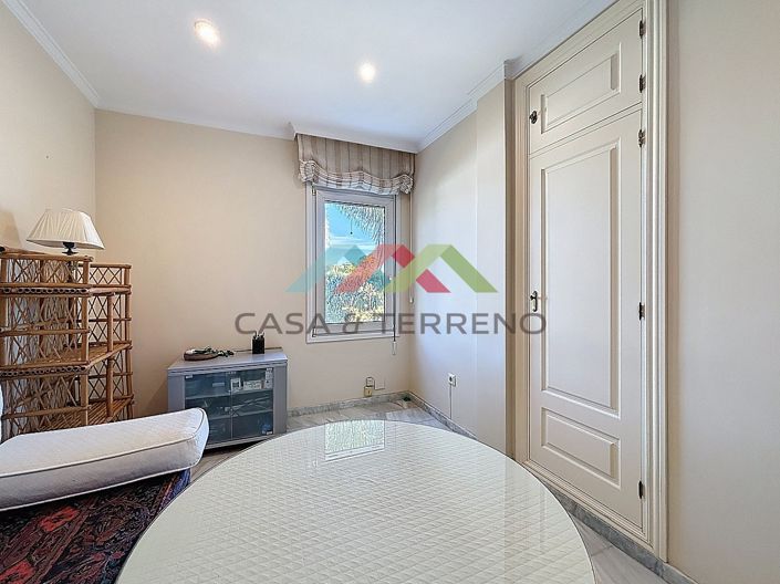 Image No.21-3 Bed Villa for sale