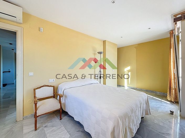 Image No.36-3 Bed Villa for sale