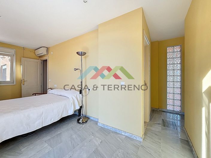 Image No.38-3 Bed Villa for sale