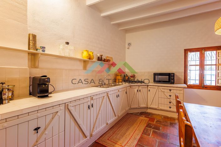 Image No.10-3 Bed Townhouse for sale