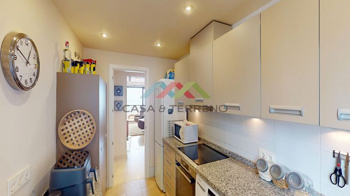 Image No.12-2 Bed Apartment for sale