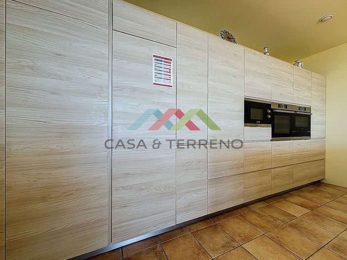 Image No.13-3 Bed Villa for sale