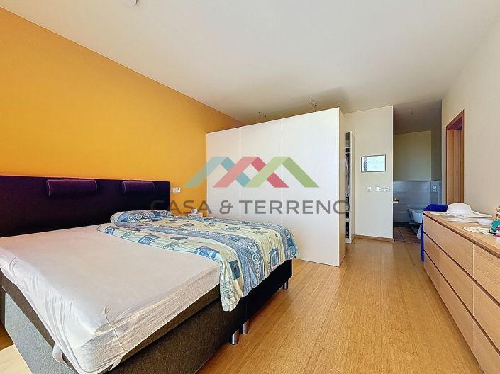 Image No.34-3 Bed Villa for sale