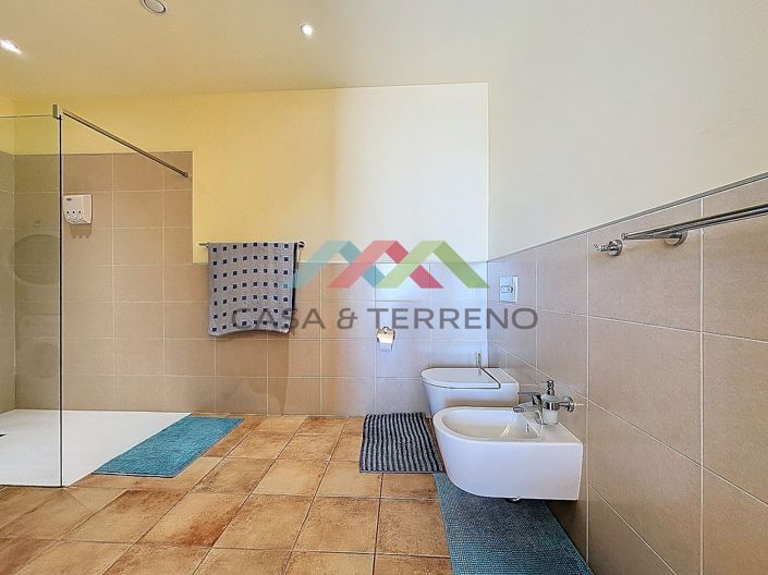 Image No.35-3 Bed Villa for sale