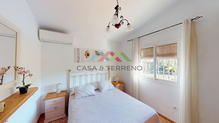 Image No.13-2 Bed Villa for sale